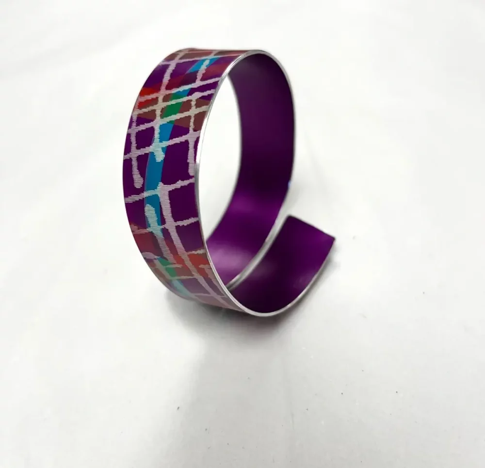 Decorative aluminium strip bangle