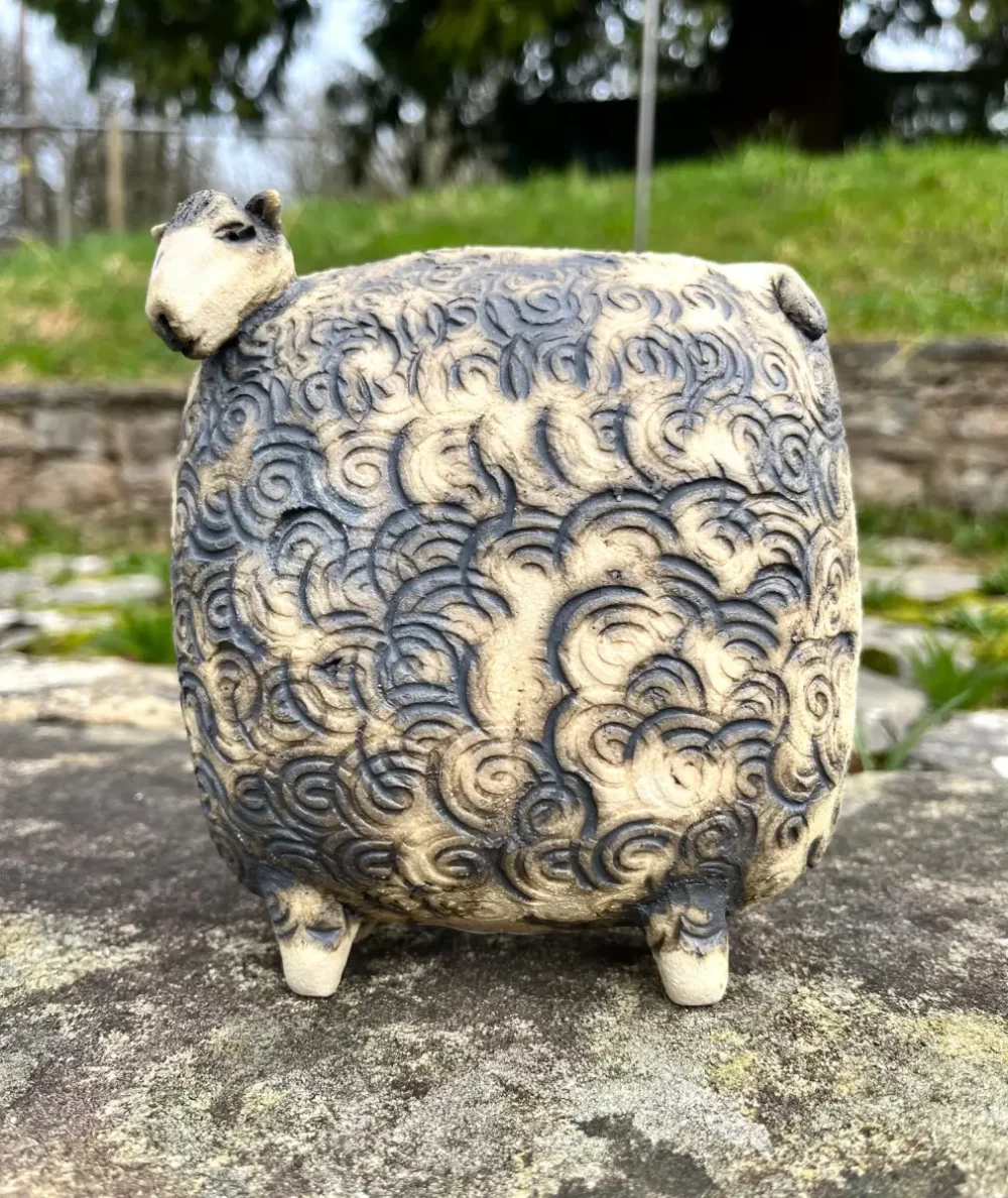 Small dark ceramic sheep 14428.webp